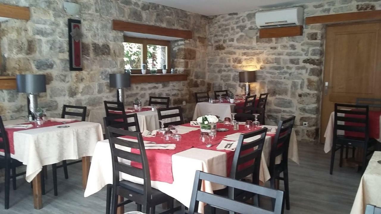 La Petite Maison D'Arnal Sainte-Énimie Exteriör bild